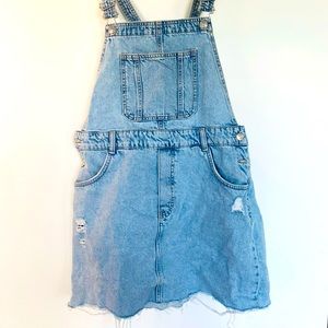 Never wore, in perfect condition and hella cute!